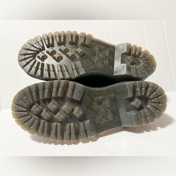 DOC MARTENS - Picture 7 of 10